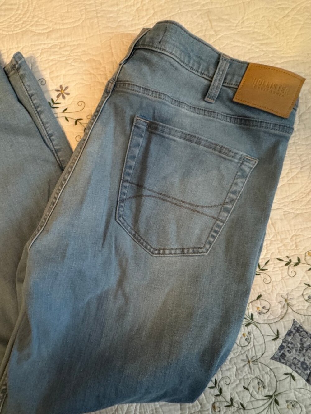 Men's Hollister Athletic Skinny 40W